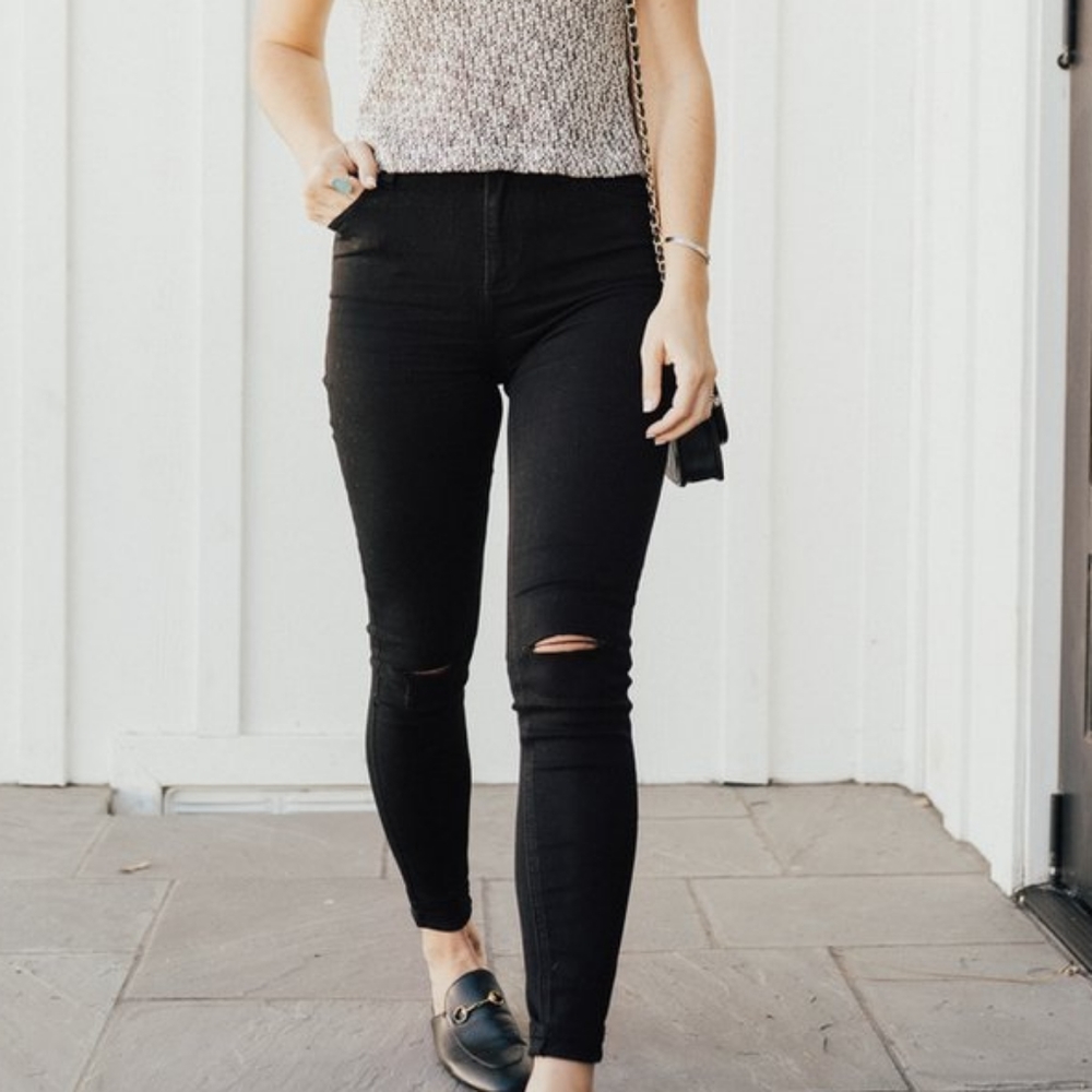 CJLA 
"Lindsey" High Rise Jeans, Black Wash